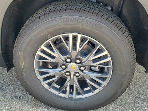 New 2026 Chevrolet Traverse LT w/ Enhanced Driving Package image 4