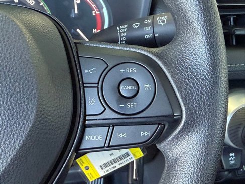 Certified 2025 Toyota RAV4 LE image 24