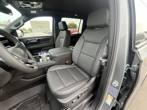 New 2026 Chevrolet Suburban Z71 image 56
