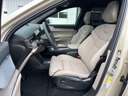 New 2025 Volvo EX90 Ultra image 11