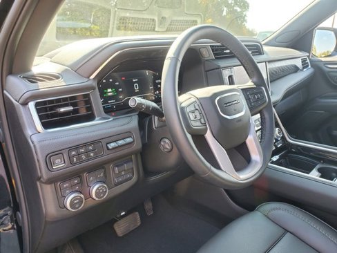 Certified 2023 GMC Yukon Denali w/ LPO, Floor Liner Package image 21