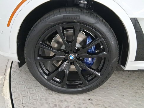 New 2026 BMW X7 xDrive40i w/ M Sport Package image 11