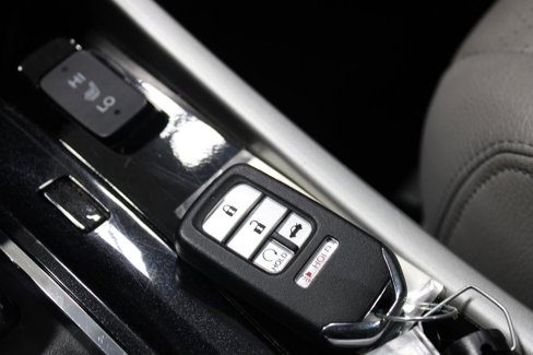 Used 2017 Honda Accord EX-L image 39