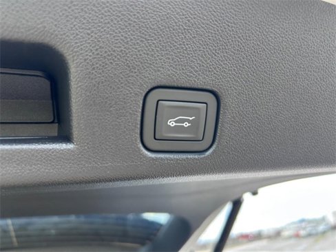 New 2026 GMC Acadia Elevation image 6