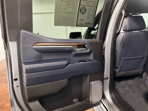 Used 2024 Chevrolet Silverado 1500 High Country image 56