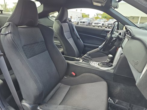 Used 2017 Toyota 86 image 10