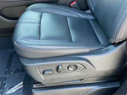 Used 2024 Chevrolet Tahoe RST w/ Luxury Package image 17