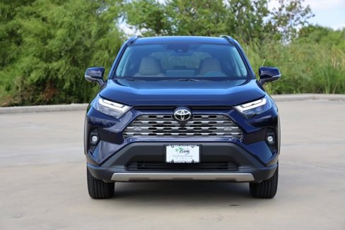 New 2025 Toyota RAV4 Limited image 2