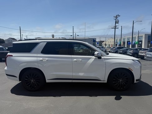 Used 2024 Hyundai Palisade Calligraphy image 6