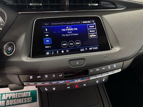 Used 2019 Cadillac XT4 Premium Luxury image 18