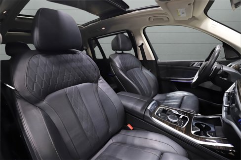 Used 2023 BMW X7 xDrive40i w/ Premium Package image 29
