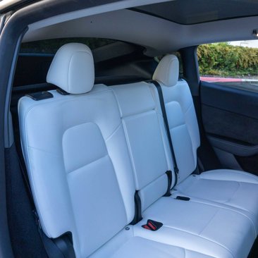 Used 2023 Tesla Model Y Long Range image 16