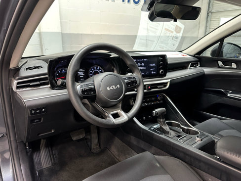 Used 2022 Kia K5 LXS image 11