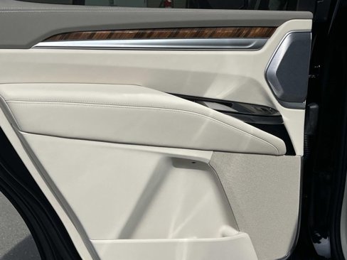 New 2025 Cadillac Escalade Sport Platinum image 23