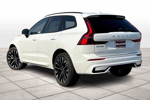 New 2026 Volvo XC60 B5 Ultra w/ Climate Package image 3