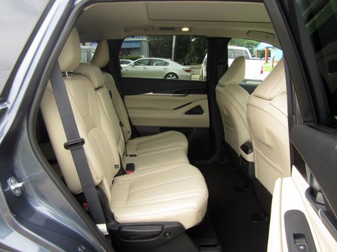 Used 2023 INFINITI QX60 Sensory w/ Cargo Package image 22