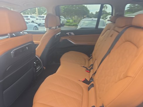 New 2026 BMW X7 xDrive40i image 11