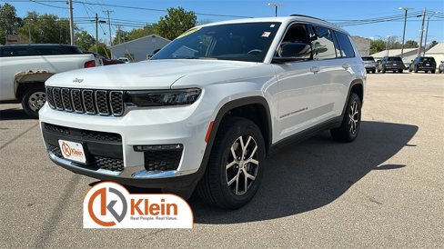 Used 2024 Jeep Grand Cherokee L Limited w/ Luxury Tech Group II image 3