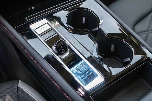 New 2025 Volkswagen Atlas Peak Edition SE image 21