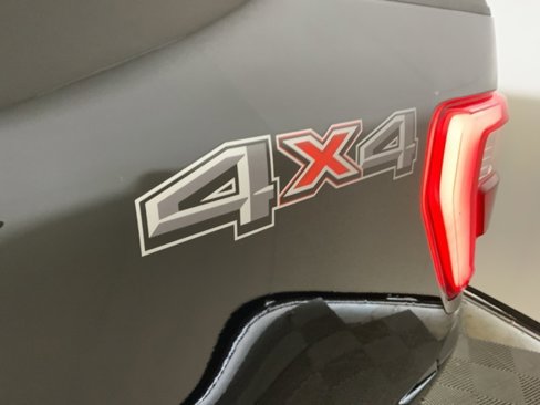 Used 2023 Ford F150 Platinum image 15