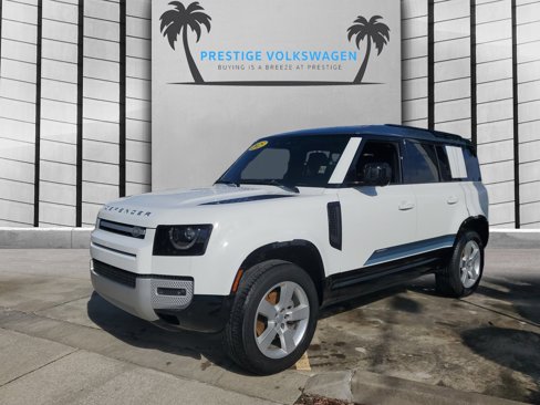 Used 2025 Land Rover Defender 110 S image 2