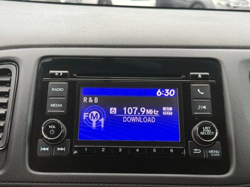 Used 2020 Honda HR-V LX image 22