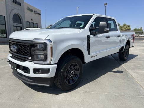 New 2026 Ford F250 4x4 Crew Cab Super Duty image 1