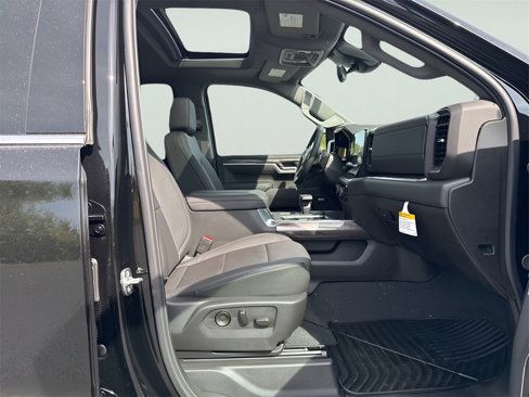 New 2025 Chevrolet Silverado 1500 LTZ w/ Technology Package image 10