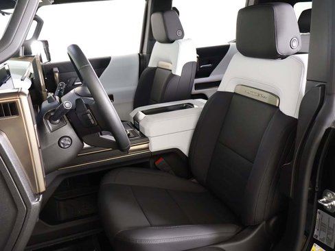 Used 2025 GMC Hummer EV 3X image 33