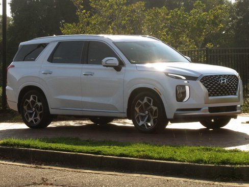 Used 2021 Hyundai Palisade Calligraphy image 2