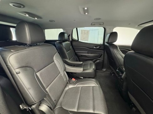 Used 2023 GMC Acadia SLT w/ Trailering Package image 13