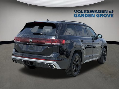 New 2025 Volkswagen Atlas Peak Edition SE image 11