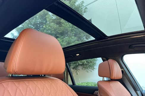 New 2026 BMW X7 M60i image 15