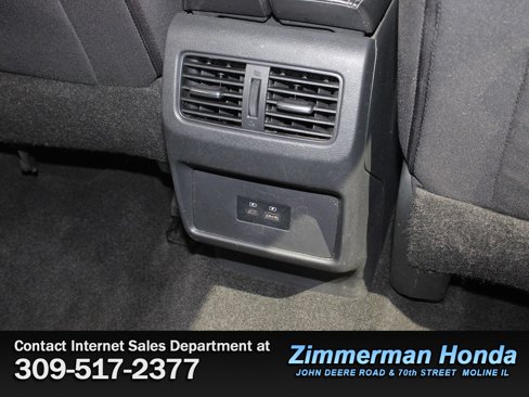 Used 2021 Nissan Rogue SV image 9