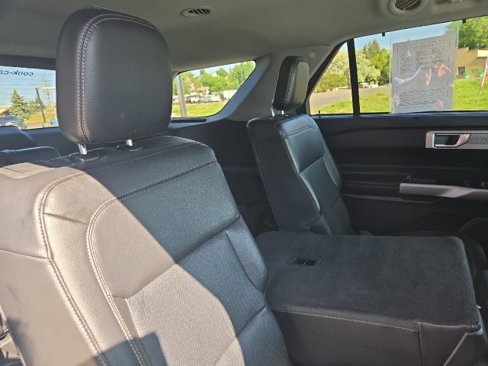 Used 2023 Ford Explorer Limited image 23