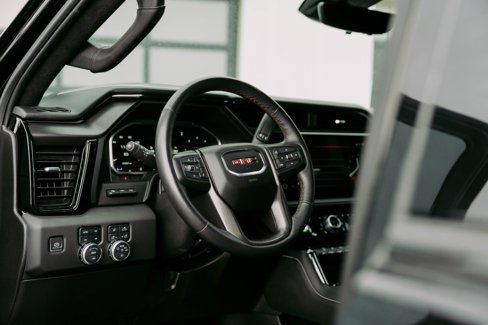 Used 2024 GMC Sierra 2500 AT4X image 16