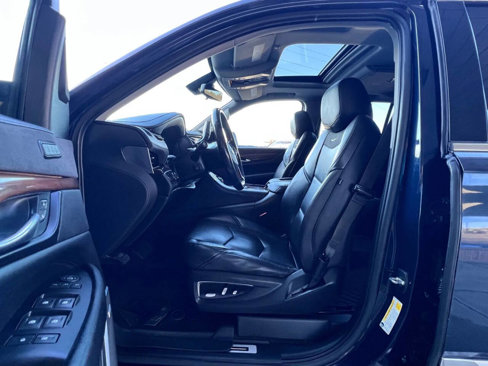 Used 2020 Cadillac Escalade Luxury image 9