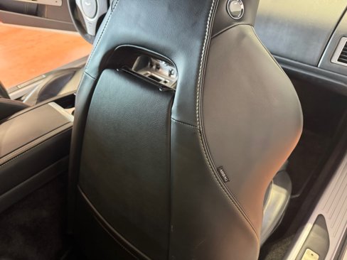 Used 2015 Aston Martin DB9 Coupe image 29