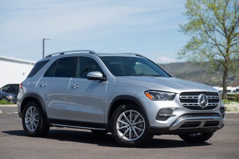 Used 2025 Mercedes-Benz GLE 450 4MATIC image 3