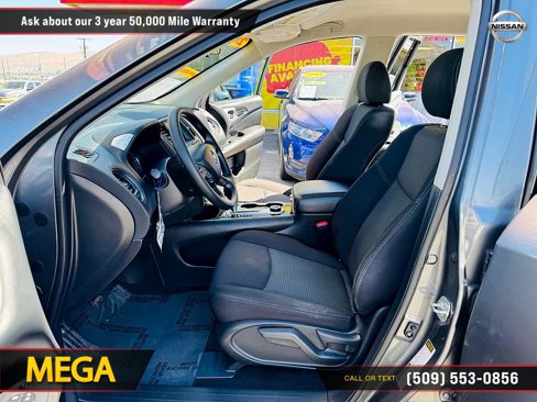 Used 2020 Nissan Pathfinder S image 23