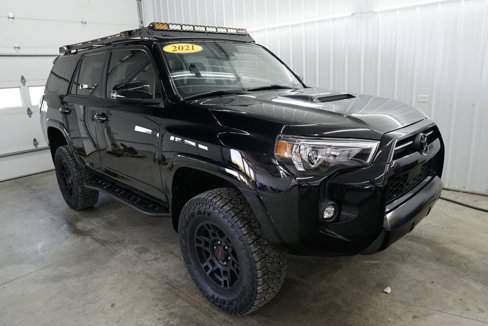 Used 2021 Toyota 4Runner Venture image 1