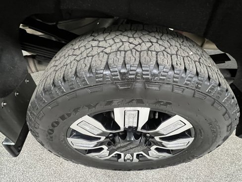 Used 2024 GMC Sierra 3500 Denali w/ Technology Package image 21