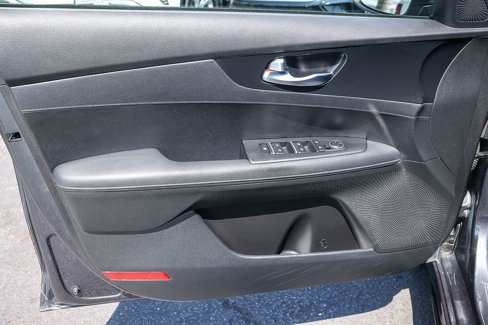 Used 2023 Kia Forte GT-Line image 29