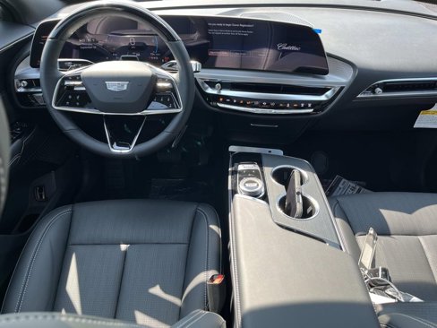 New 2026 Cadillac Lyriq Luxury image 13