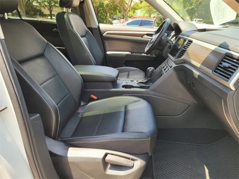 Used 2021 Volkswagen Atlas SE image 25