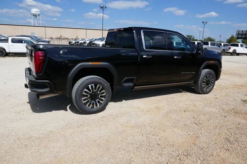 New 2026 GMC Sierra 2500 Denali Ultimate image 3
