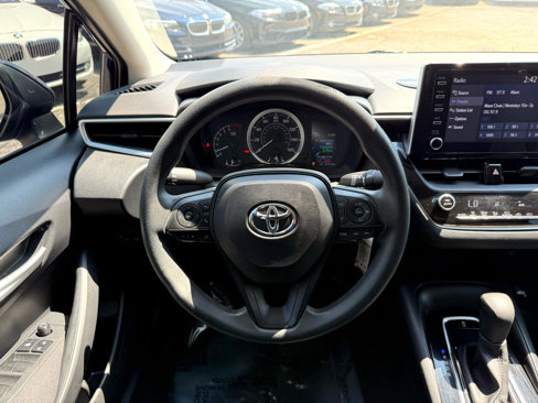 Used 2020 Toyota Corolla LE image 14