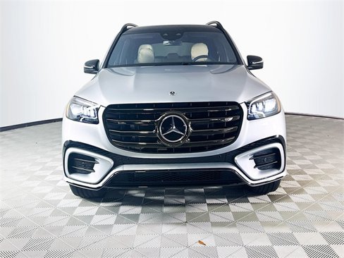 New 2026 Mercedes-Benz GLS 580 4MATIC image 2