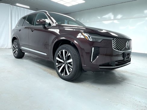 New 2026 Volvo XC90 B5 Core image 1