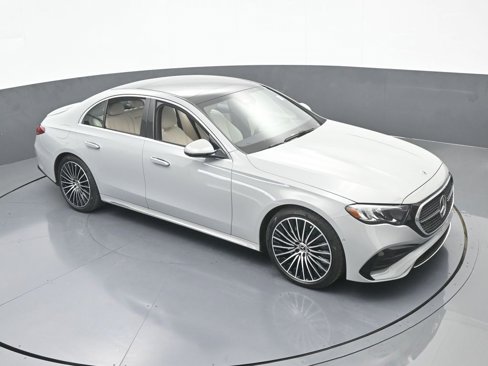 Used 2025 Mercedes-Benz E 350 Sedan image 64